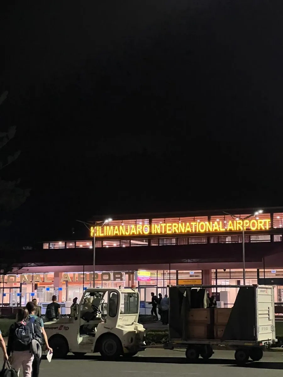 莫西前往机场交通方便吗？